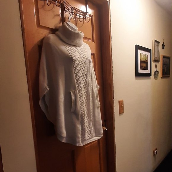 Turtleneck Poncho - Picture 3 of 5